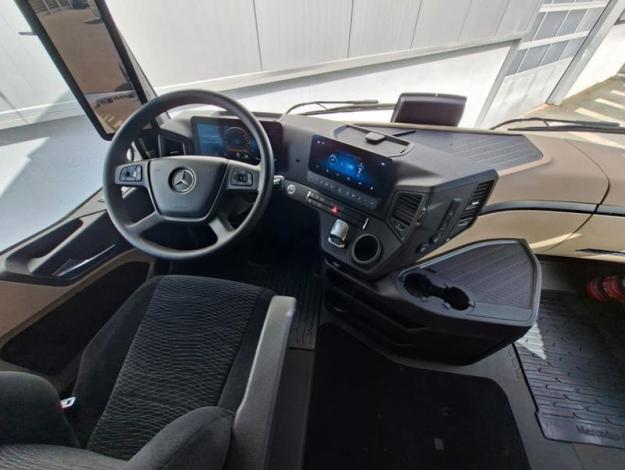 MERCEDES-BENZ Actros 1845 LS 4x2 BigSpace 2.50M  