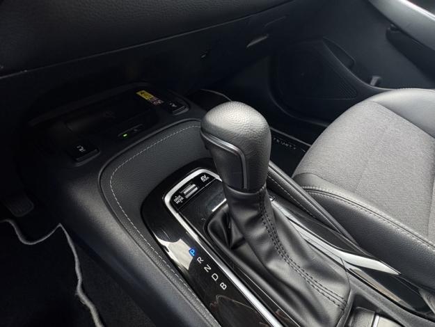 TOYOTA Corolla Touring Sports Hybride 140h Design  