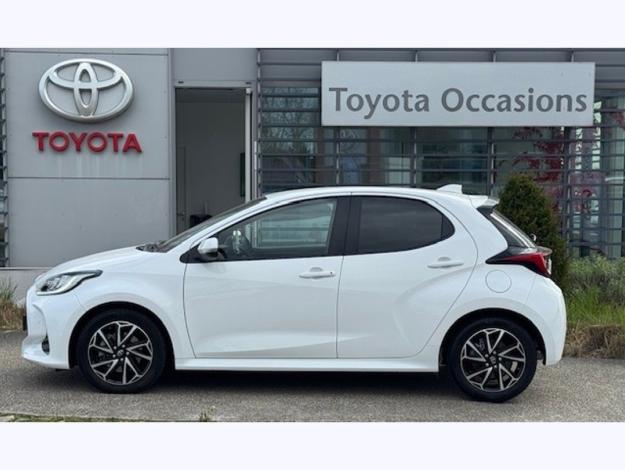 TOYOTA Yaris 116h Design  