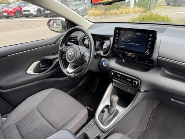 TOYOTA Yaris 116h Design  