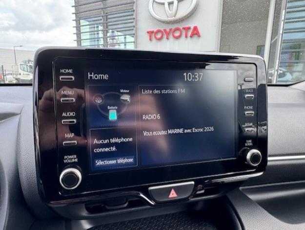 TOYOTA Yaris 116h Design  