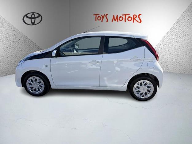 TOYOTA Aygo 1.0 VVT-i x-play  