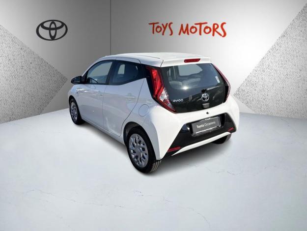 TOYOTA Aygo 1.0 VVT-i x-play  