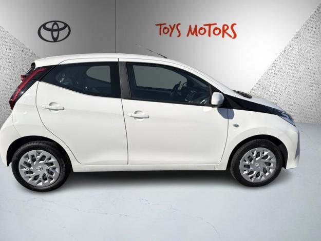 TOYOTA Aygo 1.0 VVT-i x-play  