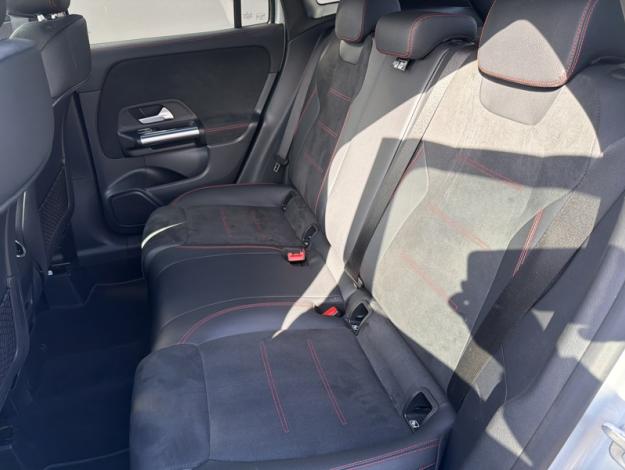 MERCEDES-BENZ GLA 200 d AMG Line  