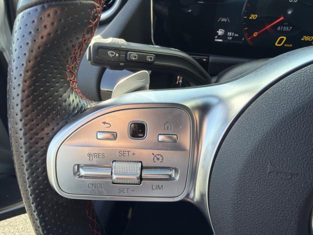 MERCEDES-BENZ GLA 200 d AMG Line  