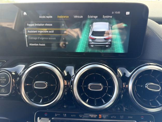 MERCEDES-BENZ GLA 200 d AMG Line  