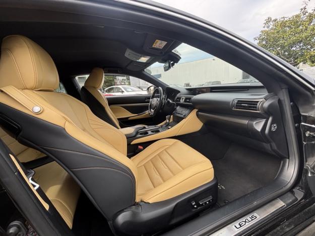 LEXUS RC 300h F SPORT  