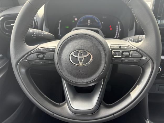 TOYOTA Yaris Cross 1.5 HYBRID 116H DYNAMIC AUTO  YARIS CROSS 116H 2WD DYNAMIC MY26
