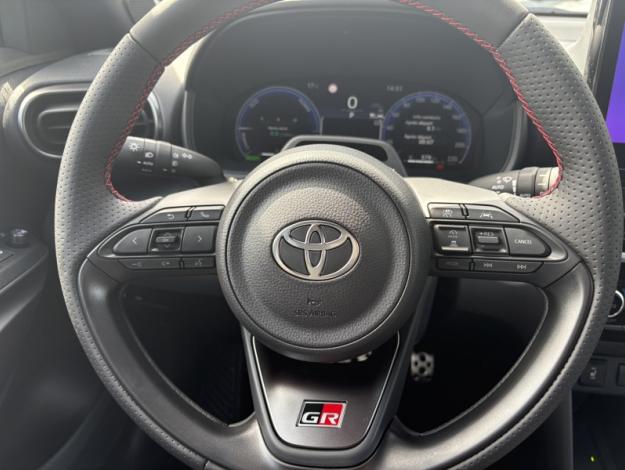 TOYOTA Yaris Cross 1.5 HYBRID 130H GR SPORT AUTO  YARIS CROSS 130H 2WD GR SPORT MY26