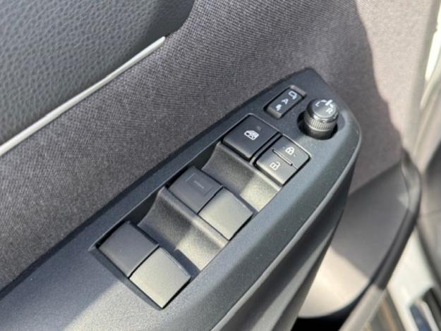 TOYOTA Yaris Cross 116h Design  