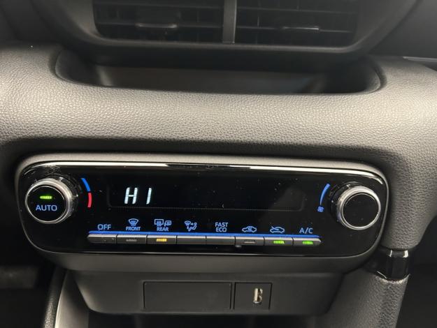 TOYOTA Yaris 116h Dynamic  