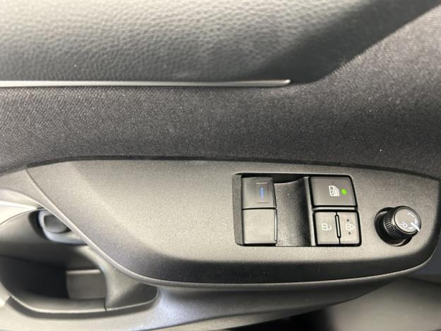 TOYOTA Yaris 116h Dynamic  