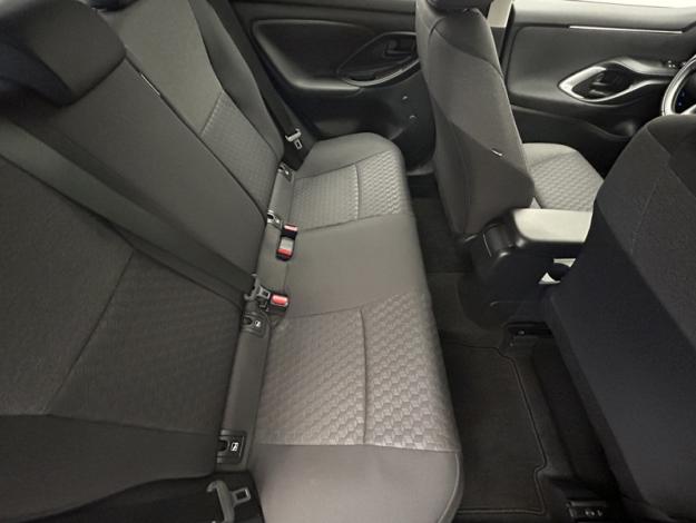 TOYOTA Yaris 116h Dynamic  