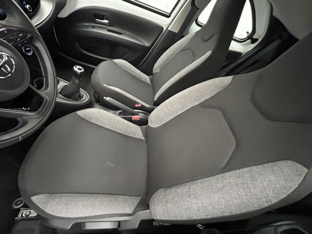 TOYOTA Aygo X 1.0 VVT-i 72 Dynamic  