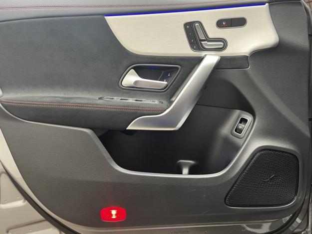 MERCEDES-BENZ CLA Coupé CLA 180 Coupé AMG Line  