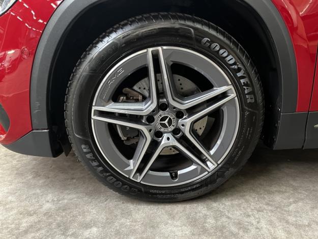 MERCEDES-BENZ GLA 200 d AMG Line  