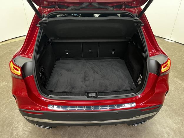 MERCEDES-BENZ GLA 200 d AMG Line  