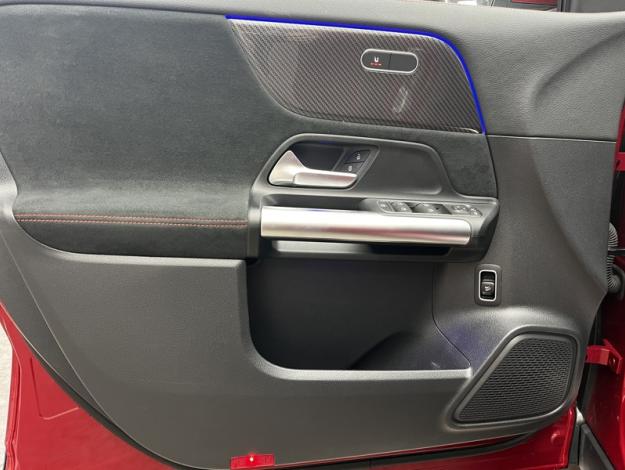 MERCEDES-BENZ GLA 200 d AMG Line  