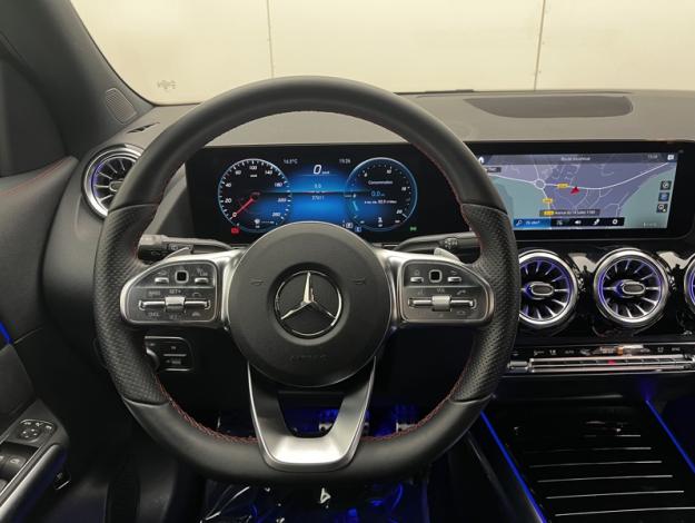 MERCEDES-BENZ GLA 200 d AMG Line  
