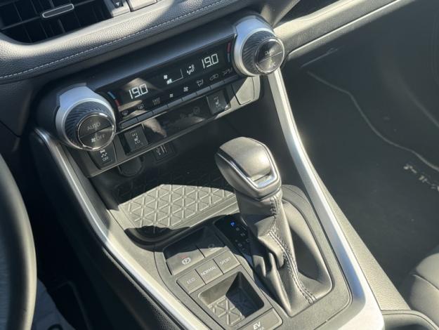 TOYOTA RAV4 Hybride 2WD Dynamic Business MY24  