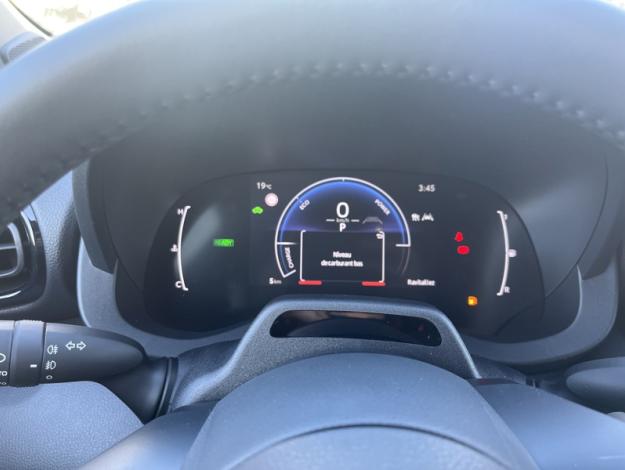 TOYOTA Yaris Cross Hybrid 2WD Design   