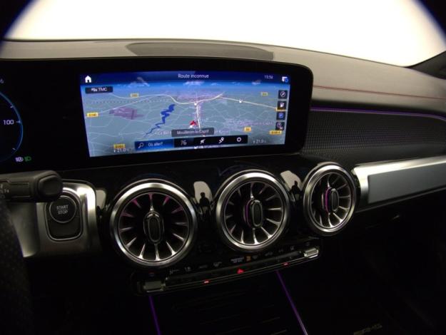 MERCEDES-BENZ EQB 250 AMG Line  