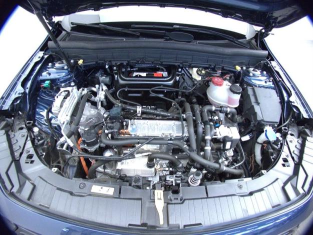 MERCEDES-BENZ EQB 250 AMG Line  