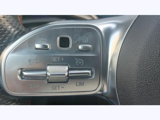 MERCEDES-BENZ Classe A 200 d AMG Line  