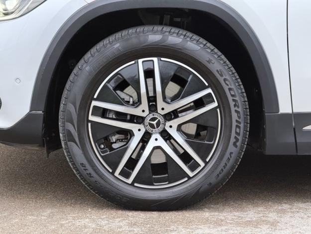 MERCEDES-BENZ GLA 250 e Progressive Line  