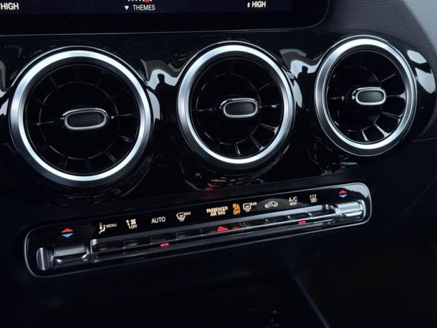 MERCEDES-BENZ GLA 250 e Progressive Line  