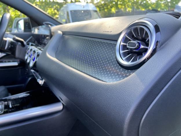 MERCEDES-BENZ GLA-Klasse GLA 180 Off-Roader