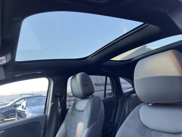 MERCEDES-BENZ GLA-Klasse GLA 180 Off-Roader