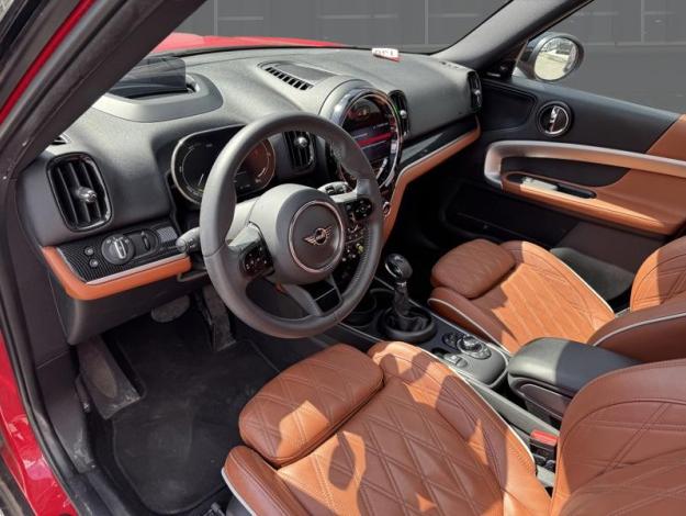 MINI  