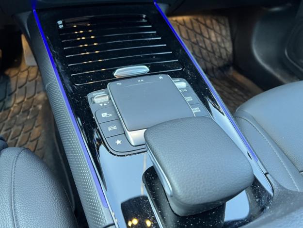 MERCEDES-BENZ GLA-Klasse GLA 180 Off-Roader