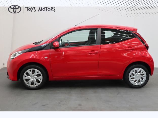 TOYOTA Aygo 1.0 VVT-i x-play  
