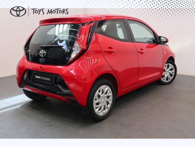 TOYOTA Aygo 1.0 VVT-i x-play  