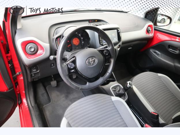 TOYOTA Aygo 1.0 VVT-i x-play  