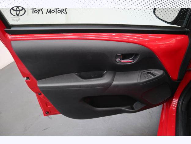 TOYOTA Aygo 1.0 VVT-i x-play  