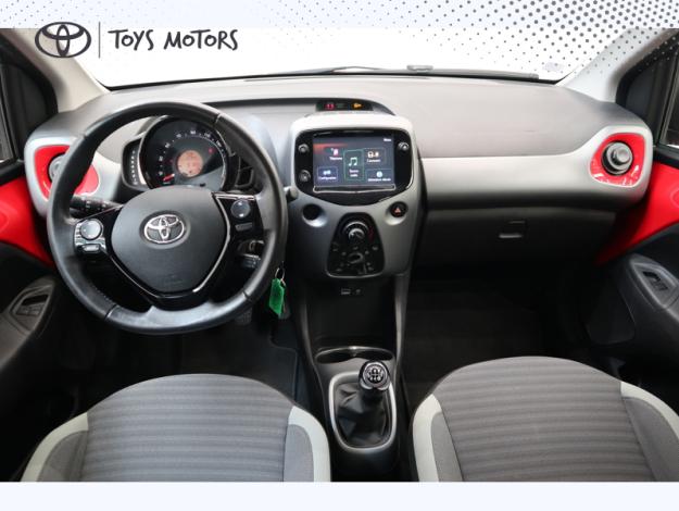 TOYOTA Aygo 1.0 VVT-i x-play  