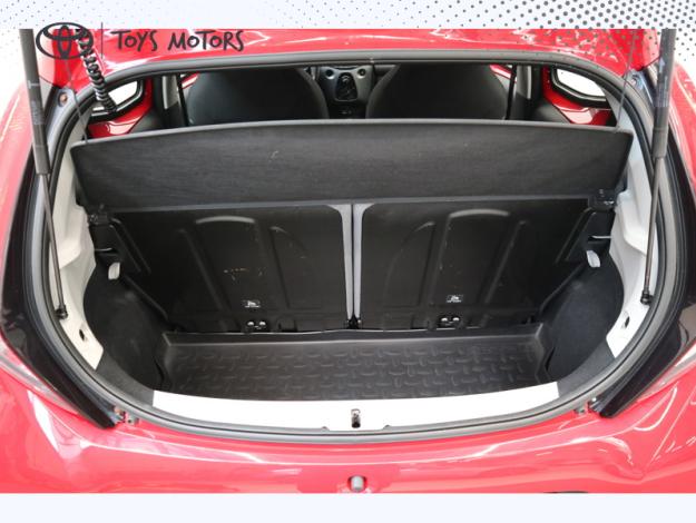 TOYOTA Aygo 1.0 VVT-i x-play  