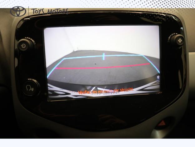 TOYOTA Aygo 1.0 VVT-i x-play  