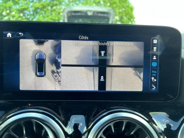 MERCEDES-BENZ GLA 180 AMG Pack Night Facelift Attelage  