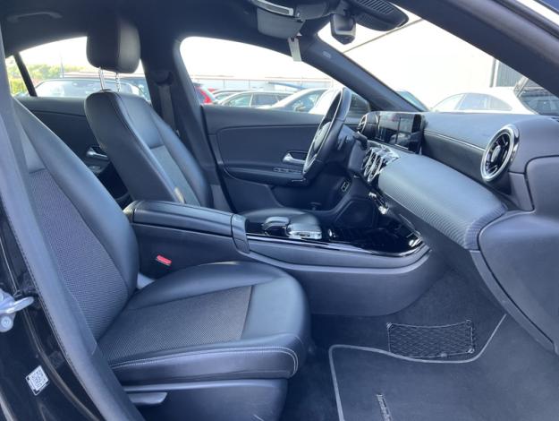 MERCEDES-BENZ CLA 180 d Coupé  