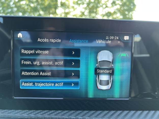 MERCEDES-BENZ CLA 180 d Coupé  