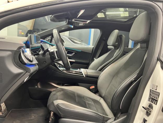 MERCEDES-BENZ EQE EQE 300