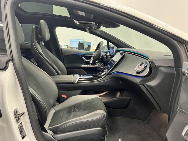 MERCEDES-BENZ EQE EQE 300