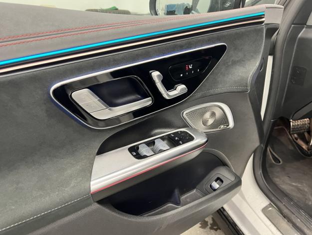 MERCEDES-BENZ EQE EQE 300