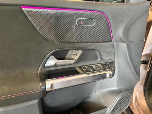 MERCEDES-BENZ GLB 200 AMG Pack Night  