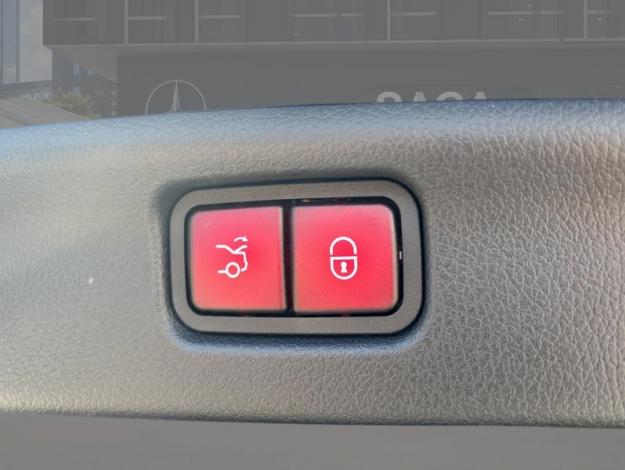 MERCEDES-BENZ C 180 Berline AMG Pack Night   